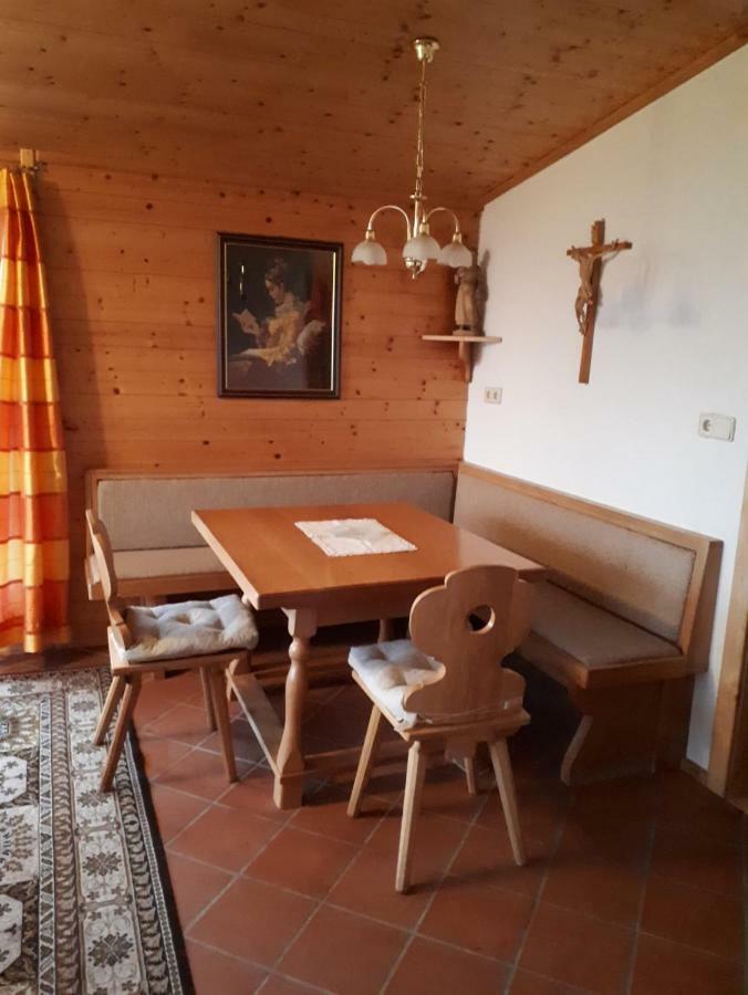 Willa Urlaub Im Blockhaus Diex Zewnętrze zdjęcie