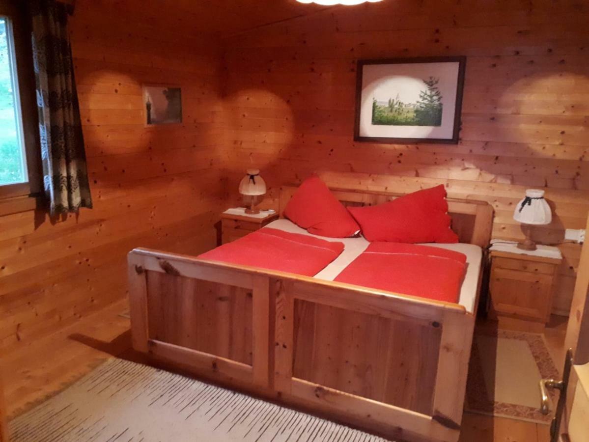 Willa Urlaub Im Blockhaus Diex Zewnętrze zdjęcie